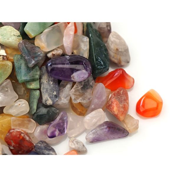 Zlomky nevrtan� 20 g drah� k�men Mix